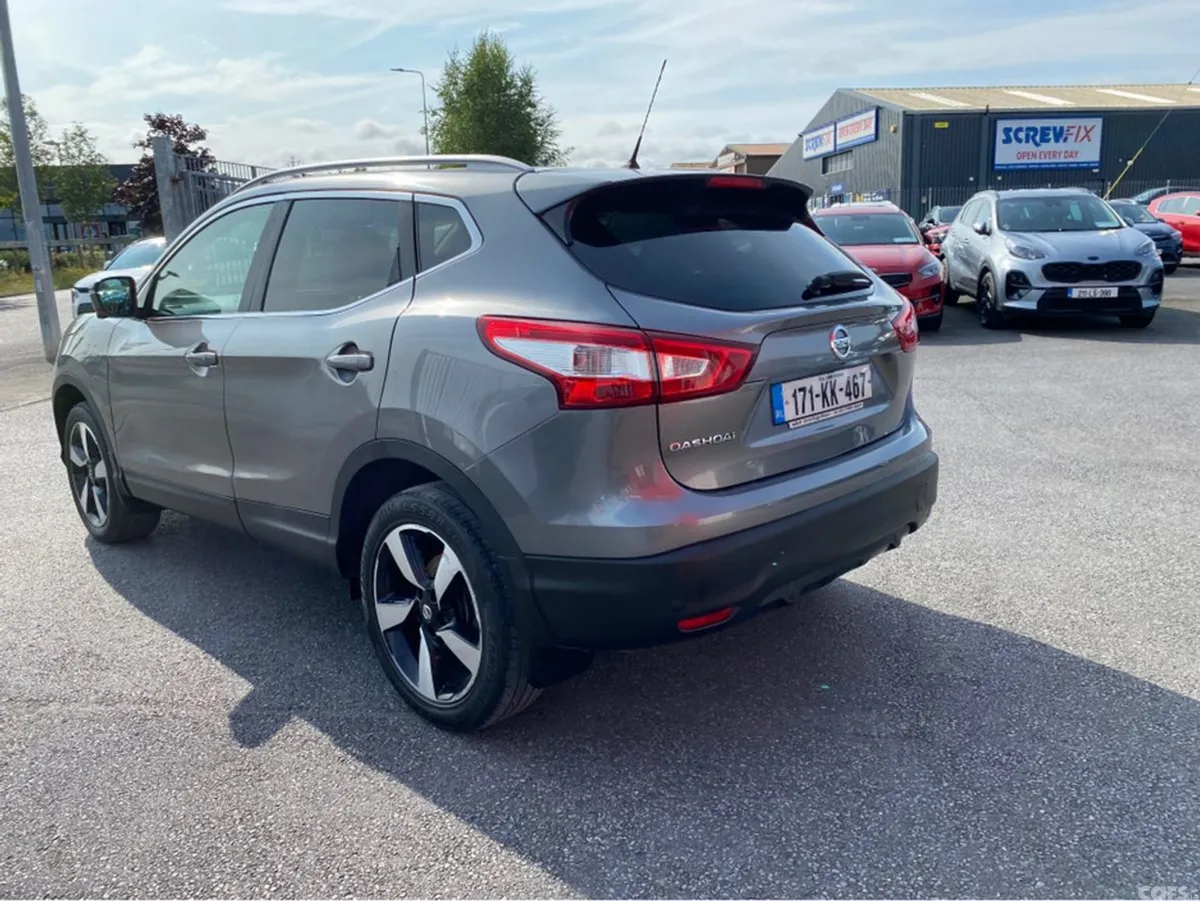 Nissan Qashqai MPV, Diesel, 2017, Grey