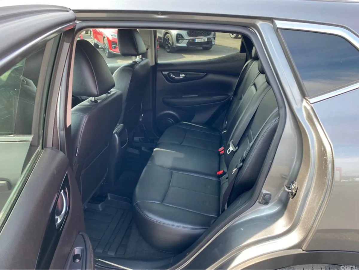 Nissan Qashqai MPV, Diesel, 2017, Grey