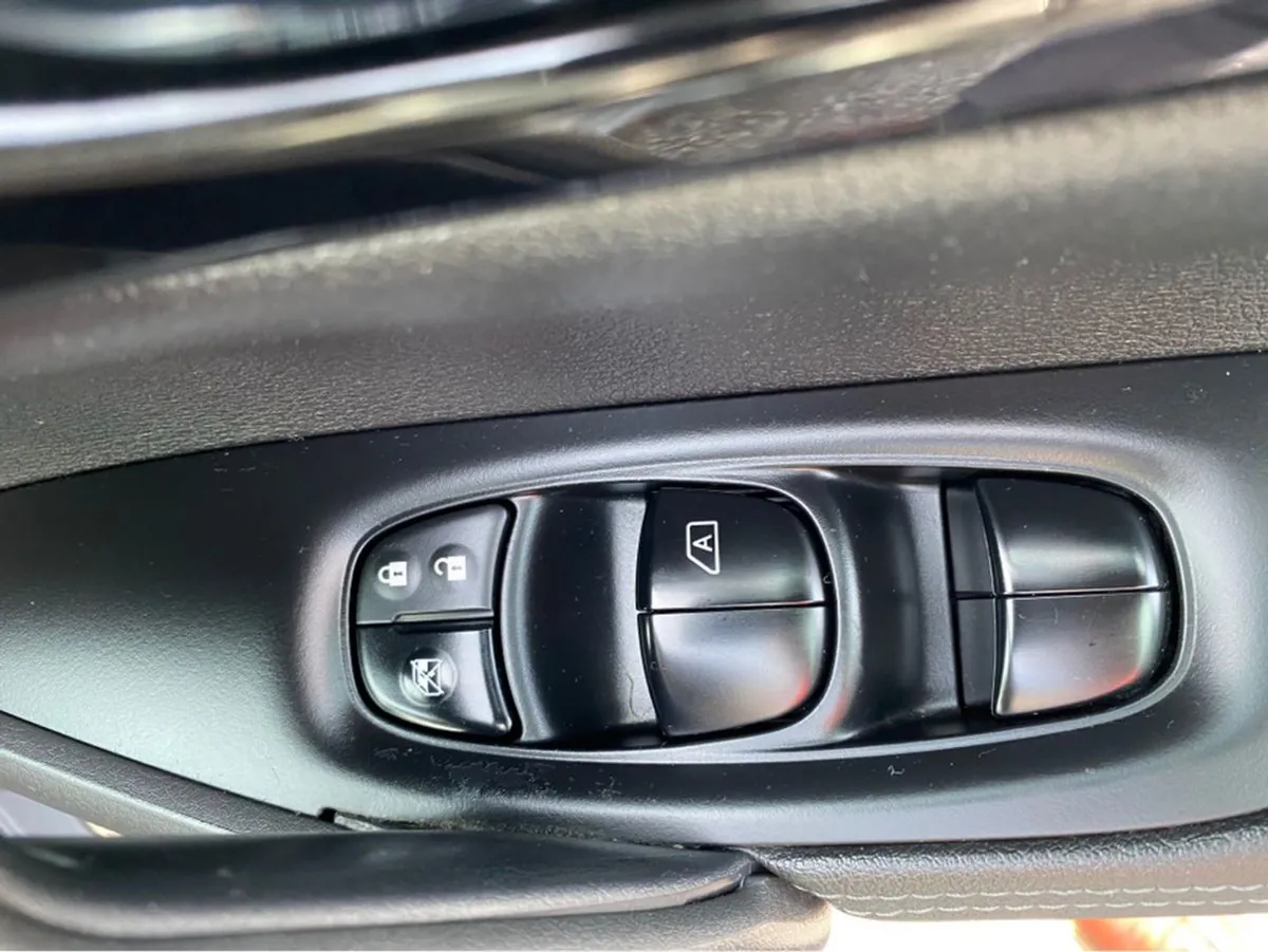 Nissan Qashqai MPV, Diesel, 2017, Grey