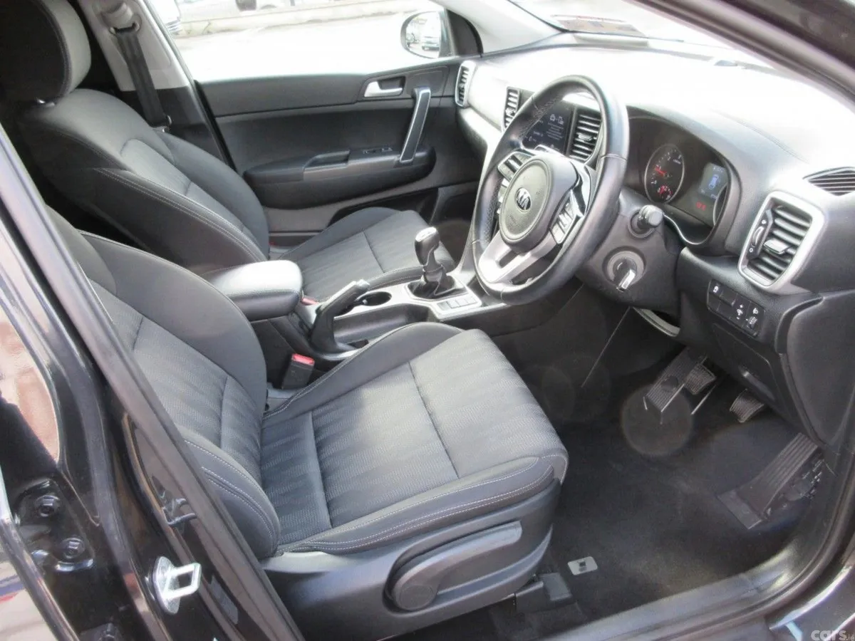 Kia Sportage SUV, Diesel Hybrid, 2022, Black