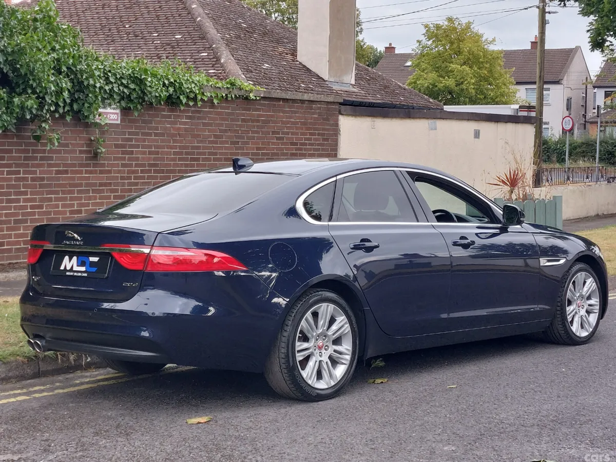 Jaguar XF Saloon, Diesel, 2015, Blue