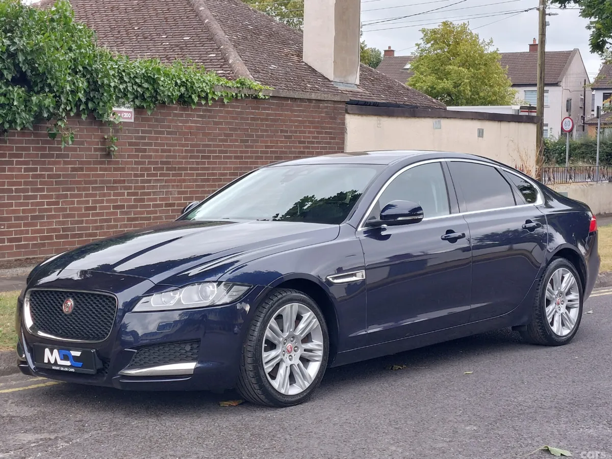 Jaguar XF Saloon, Diesel, 2015, Blue