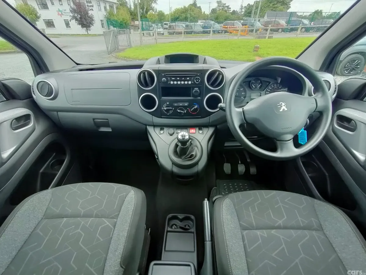 Peugeot Partner MPV, Diesel, 2018, Silver