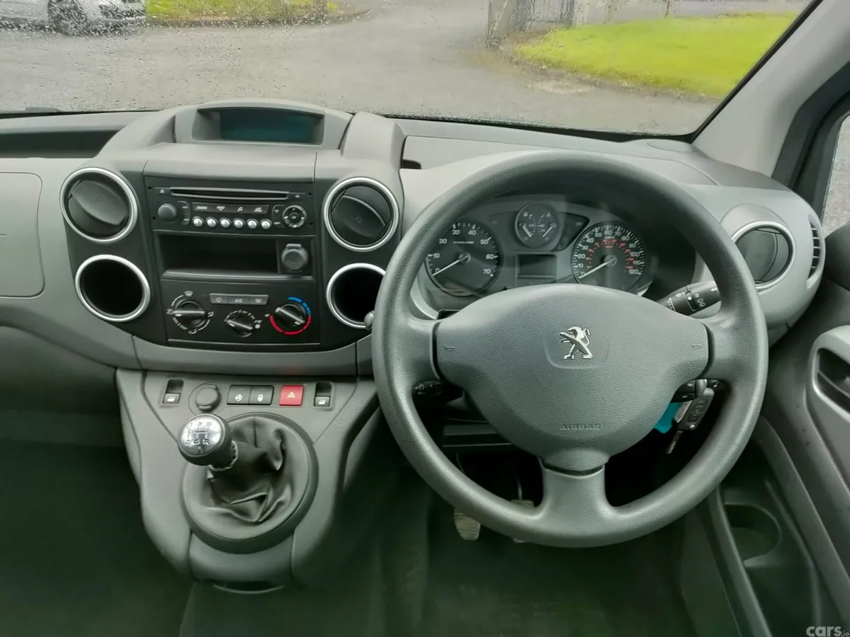 Peugeot Partner MPV, Diesel, 2019, Grey