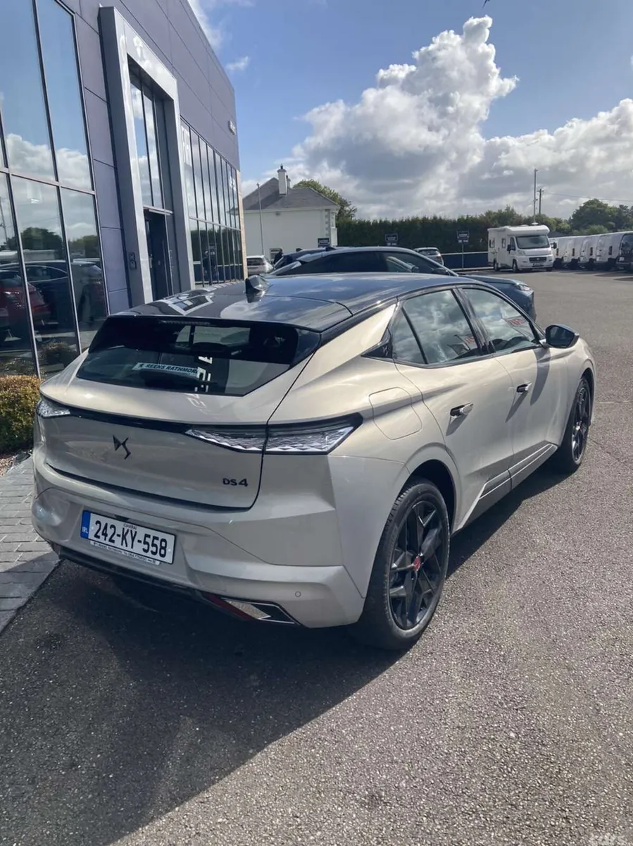 DS Automobiles DS 4 MPV, Petrol, 2024, Grey