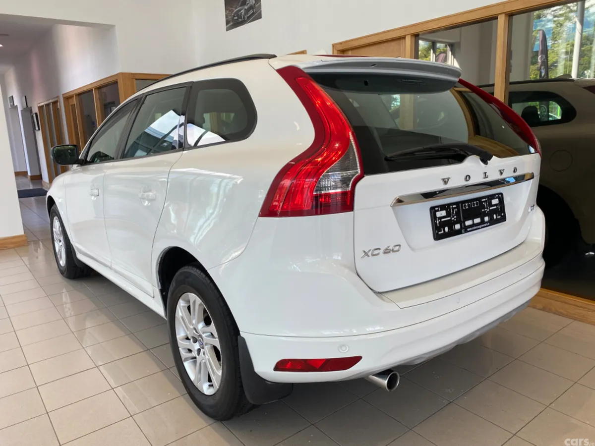 Volvo XC60 SUV, Diesel, 2016, White