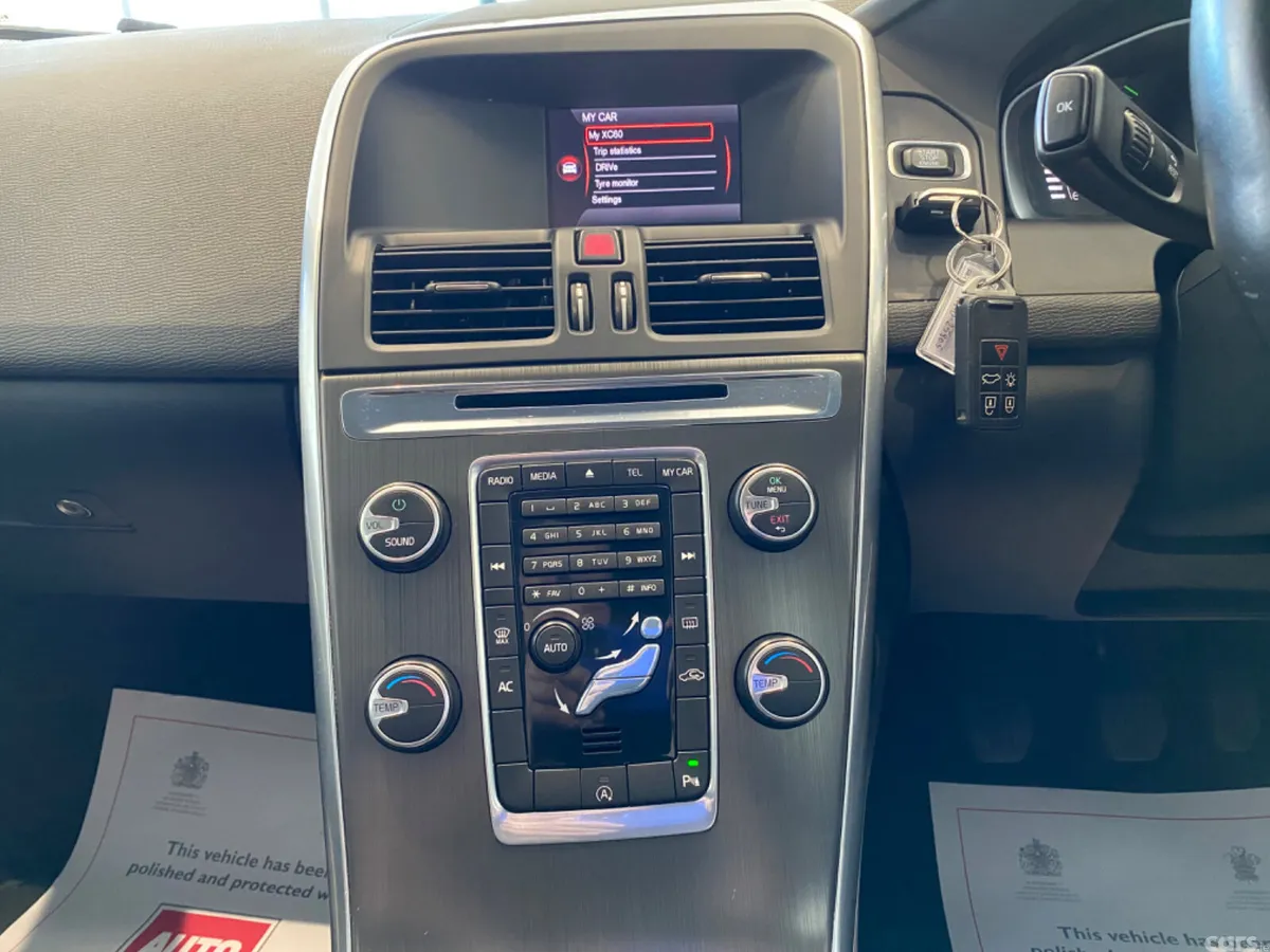 Volvo XC60 SUV, Diesel, 2016, White