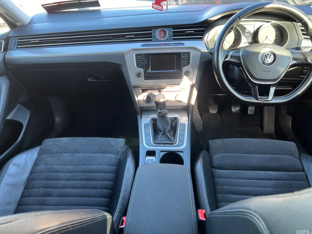 Volkswagen Passat Saloon, Diesel, 2015, Black
