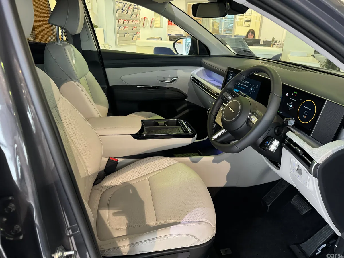 Hyundai Tucson SUV, Petrol Hybrid, 2027, Grey