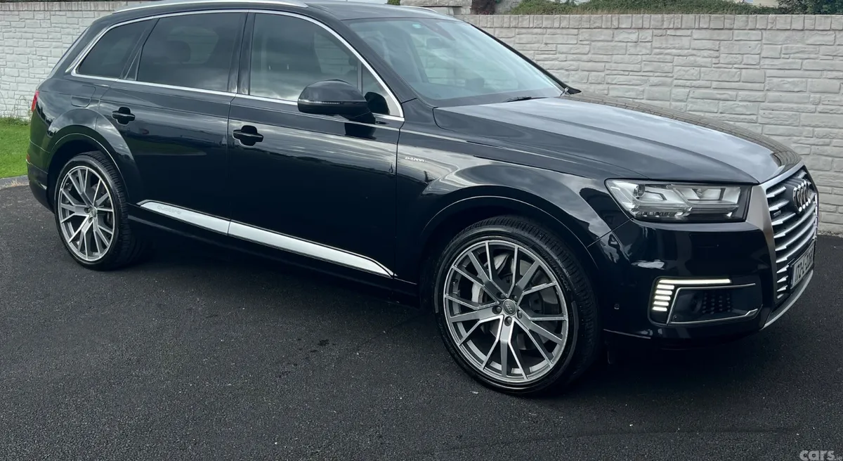 Audi Q7 SUV, Diesel Plug-in Hybrid, 2017, Black