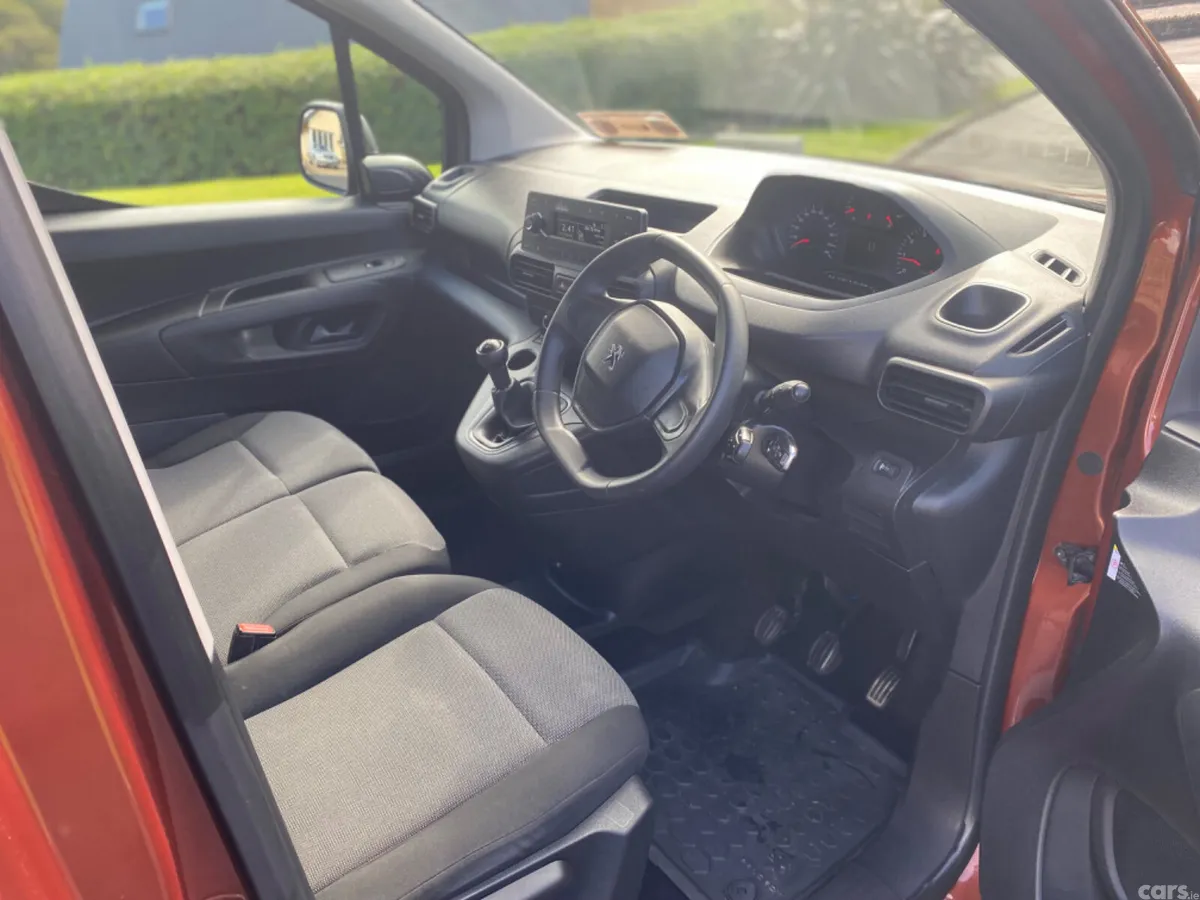 Renault Kadjar SUV, Diesel, 2016, Red