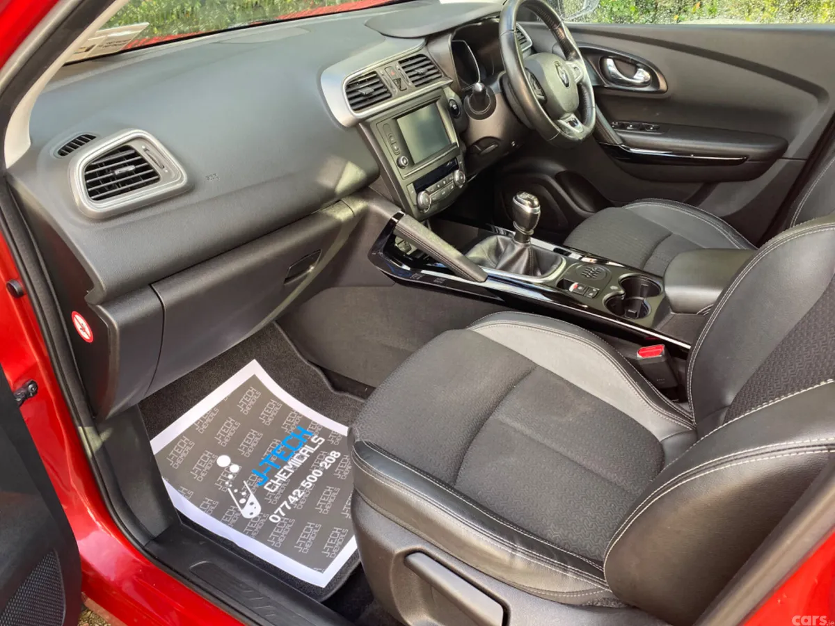 Renault Kadjar SUV, Diesel, 2016, Red