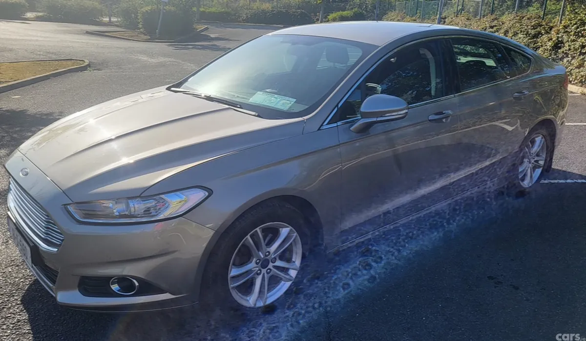 Ford Mondeo Hatchback, Diesel, 2018, Grey