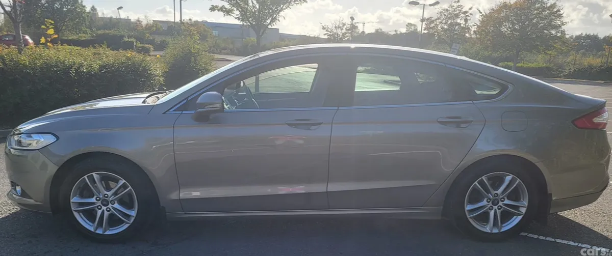 Ford Mondeo Hatchback, Diesel, 2018, Grey