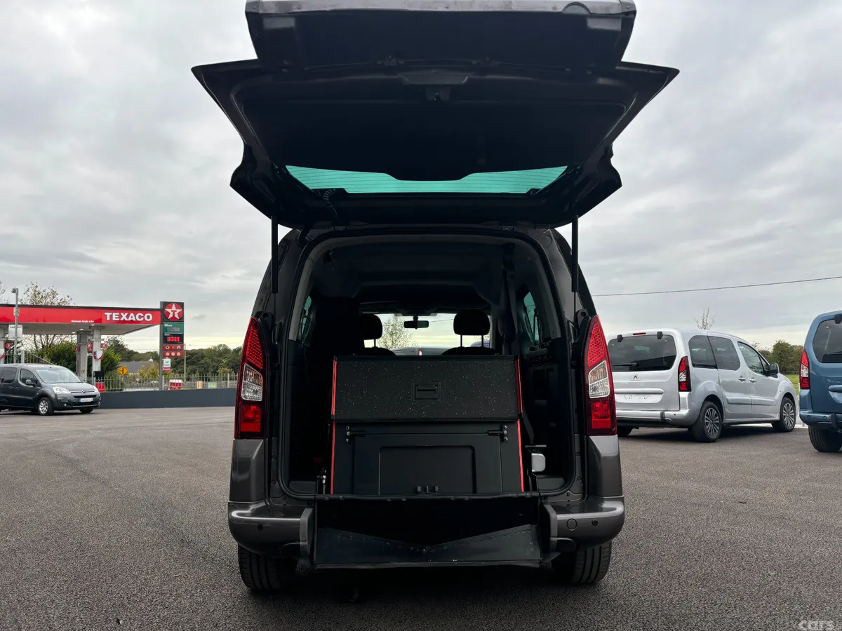 Peugeot Partner MPV, Diesel, 2018, Grey