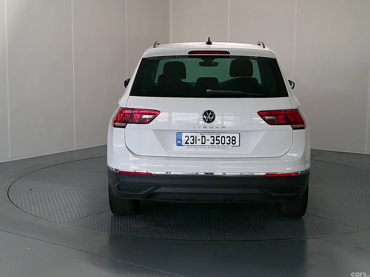 Volkswagen Tiguan SUV, Diesel, 2023, White