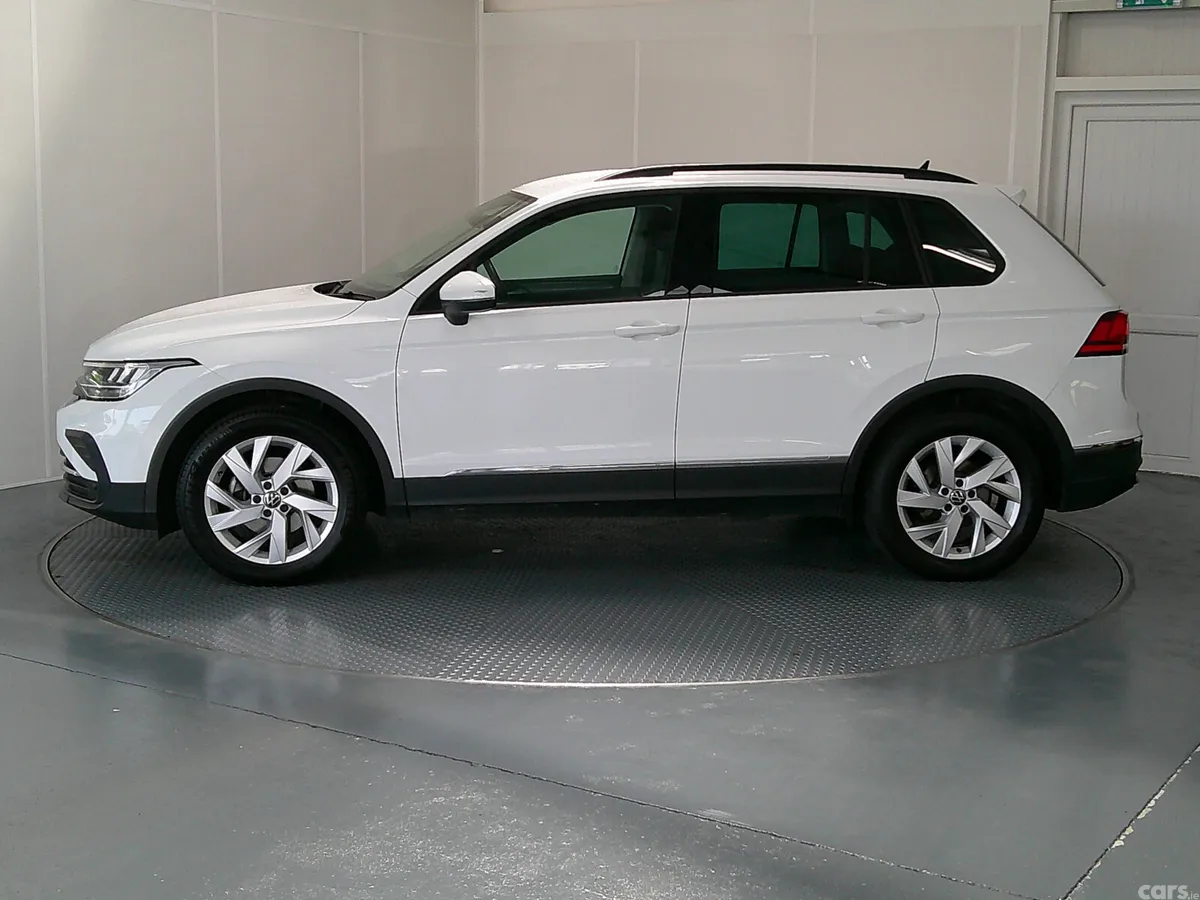 Volkswagen Tiguan SUV, Diesel, 2023, White