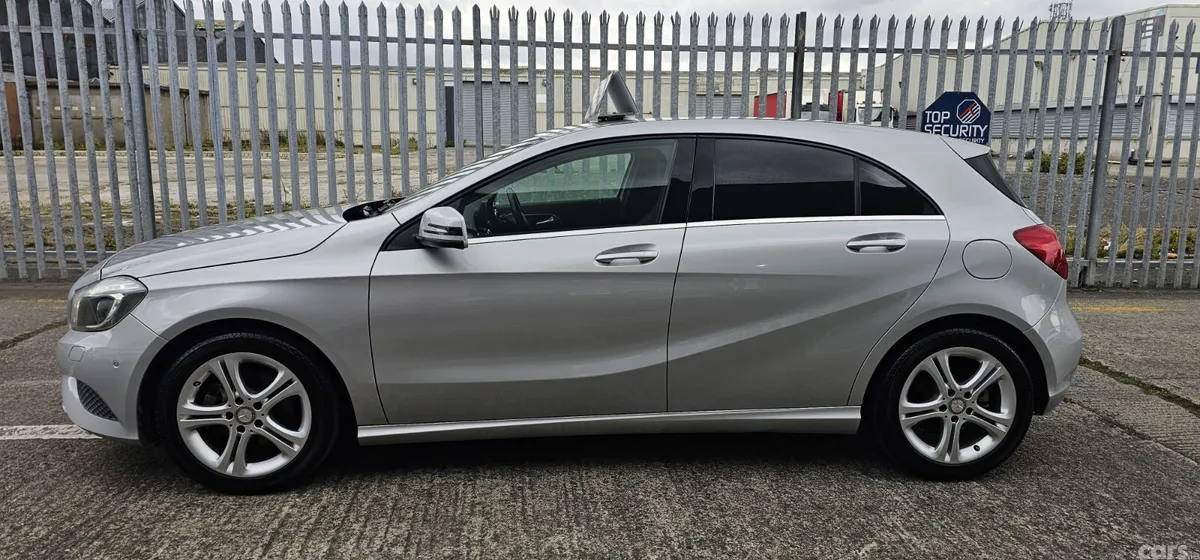 Mercedes-Benz A-Class Hatchback, Petrol, 2015, Silver