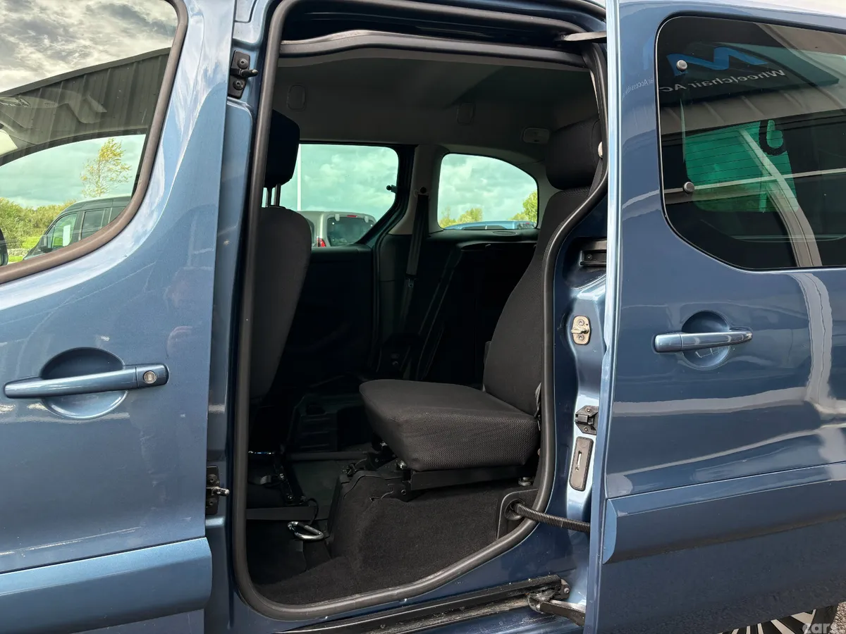 Peugeot Partner MPV, Diesel, 2018, Blue