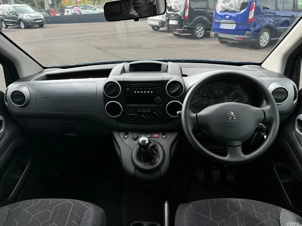 Peugeot Partner MPV, Diesel, 2018, Blue