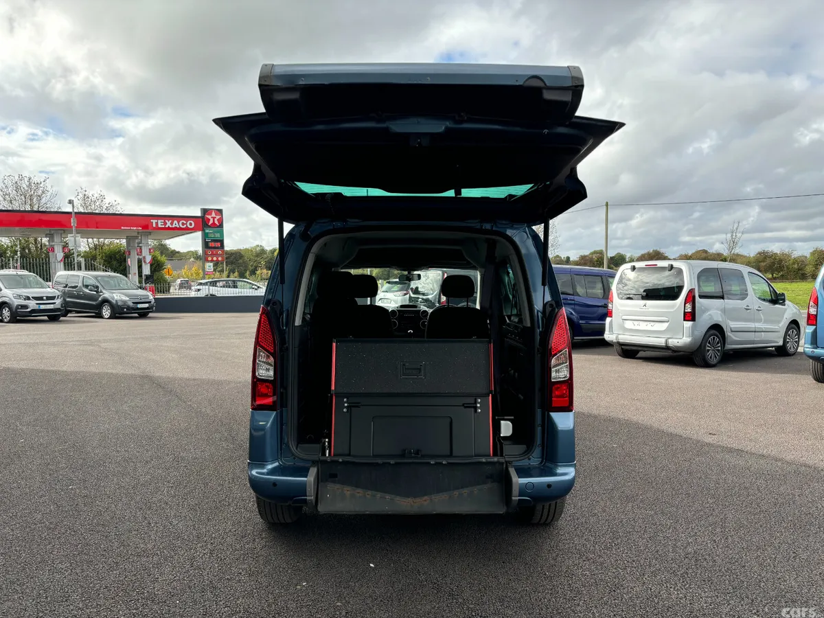 Peugeot Partner MPV, Diesel, 2018, Blue