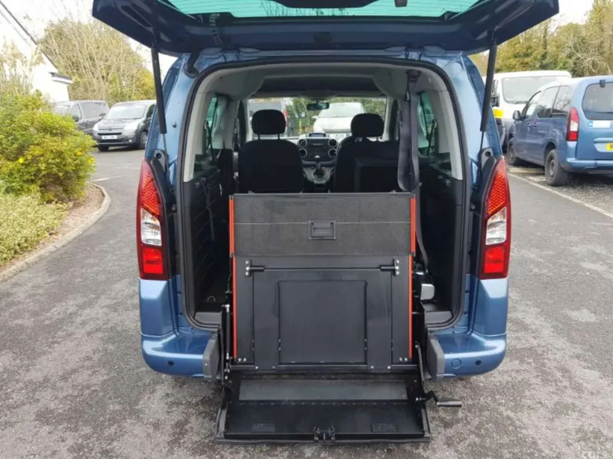 Peugeot Partner MPV, Diesel, 2016, Blue