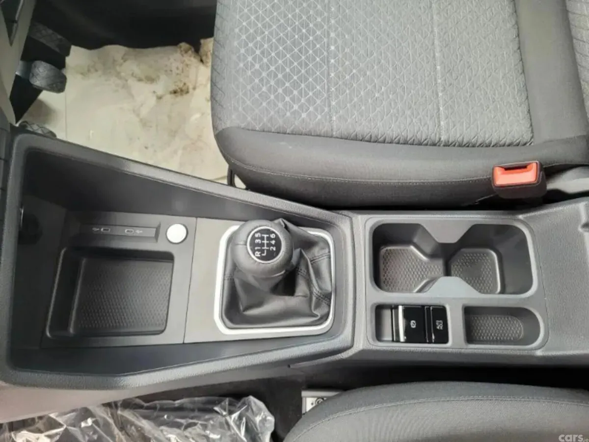 Ford Tourneo Connect MPV, Diesel, 2026, Silver