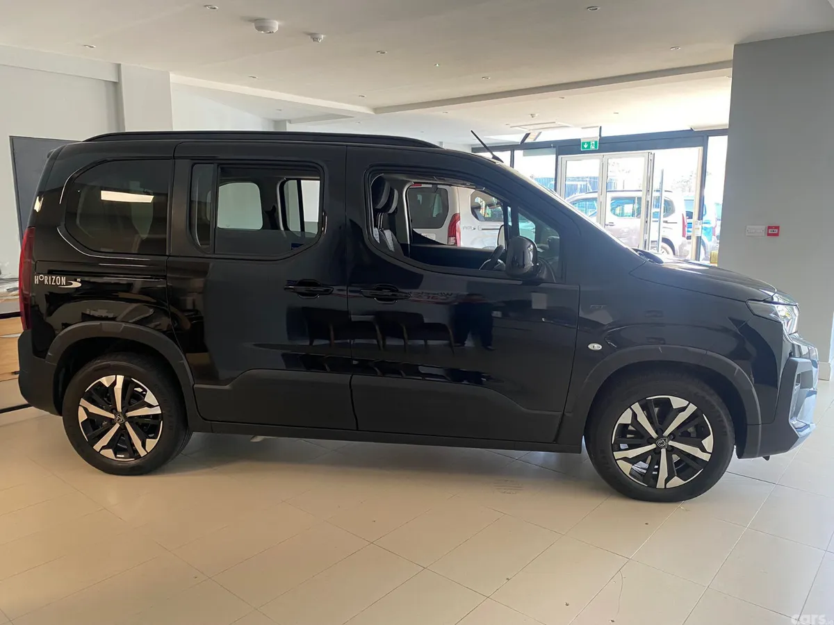 Peugeot Rifter MPV, Diesel, 2026, Black