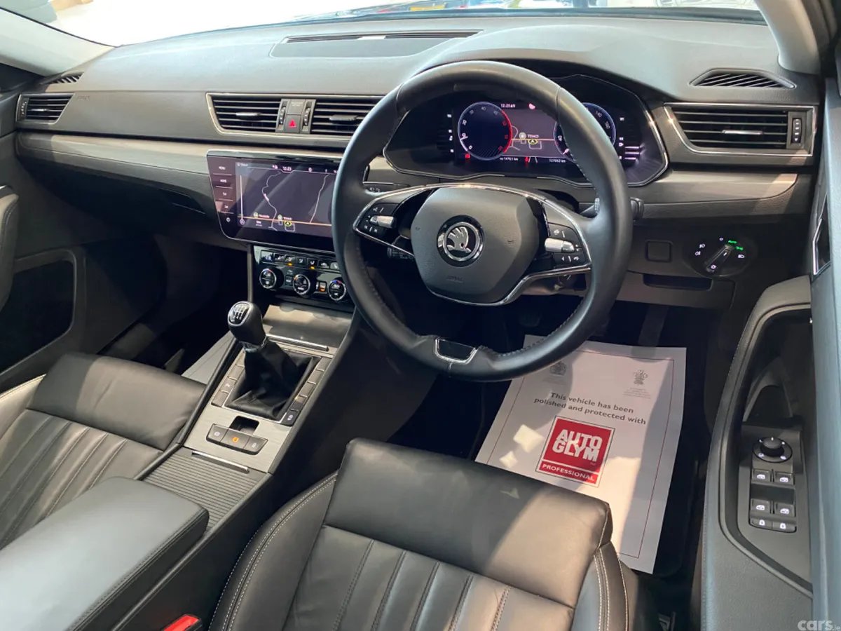 Skoda Superb Saloon, Diesel, 2022, Blue