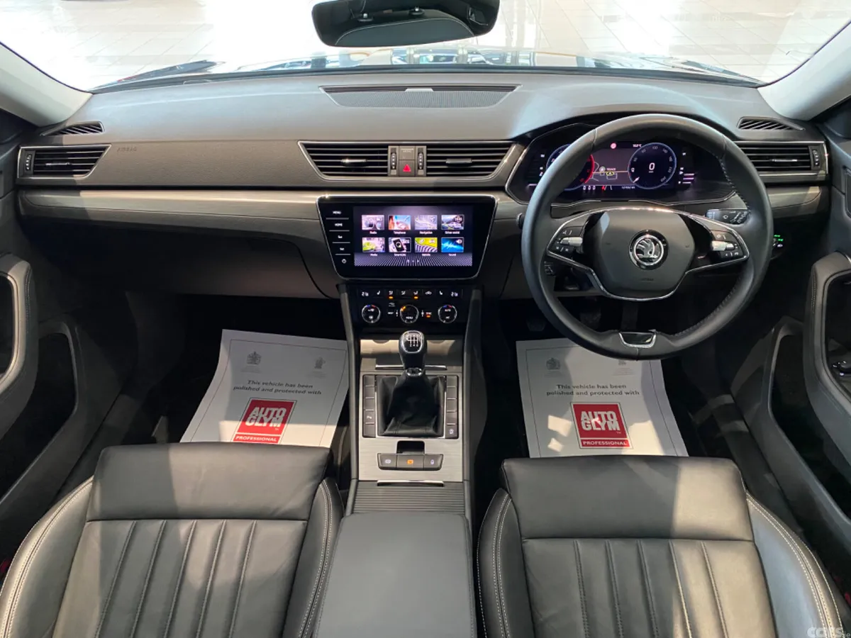 Skoda Superb Saloon, Diesel, 2022, Blue