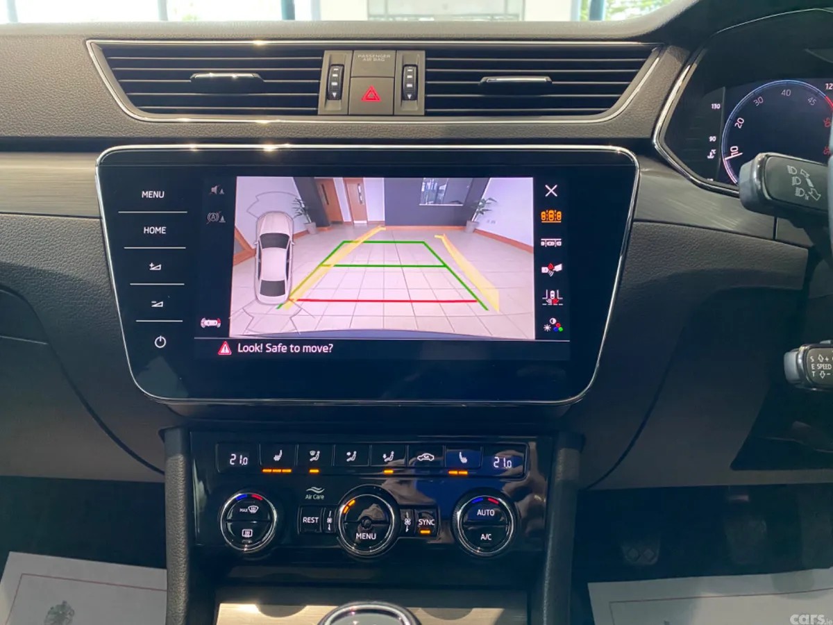 Skoda Superb Saloon, Diesel, 2022, Blue