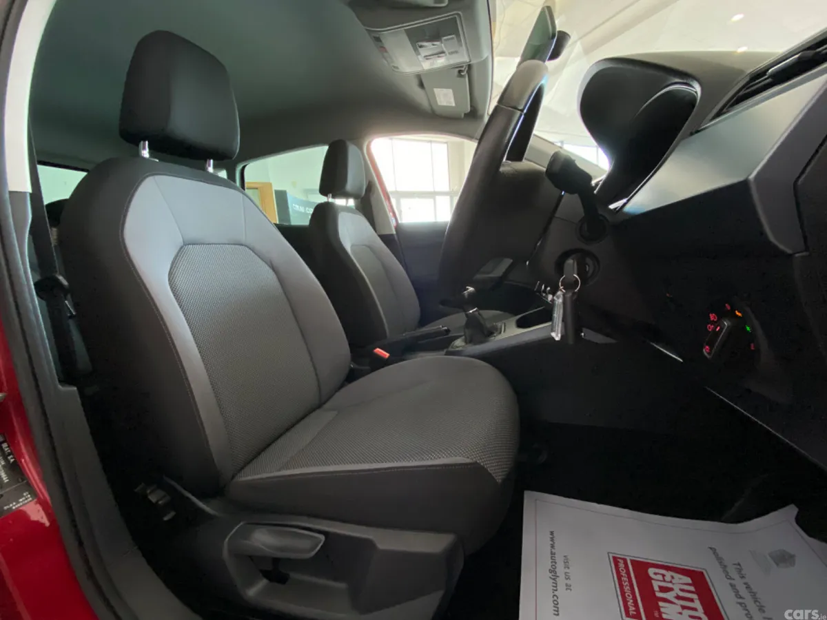 SEAT Arona SUV, Petrol, 2021, Red