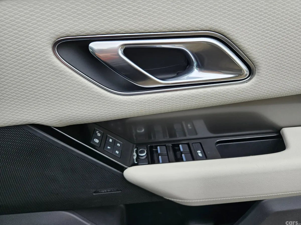Land Rover Range Rover Velar SUV, Diesel, 2018, Black