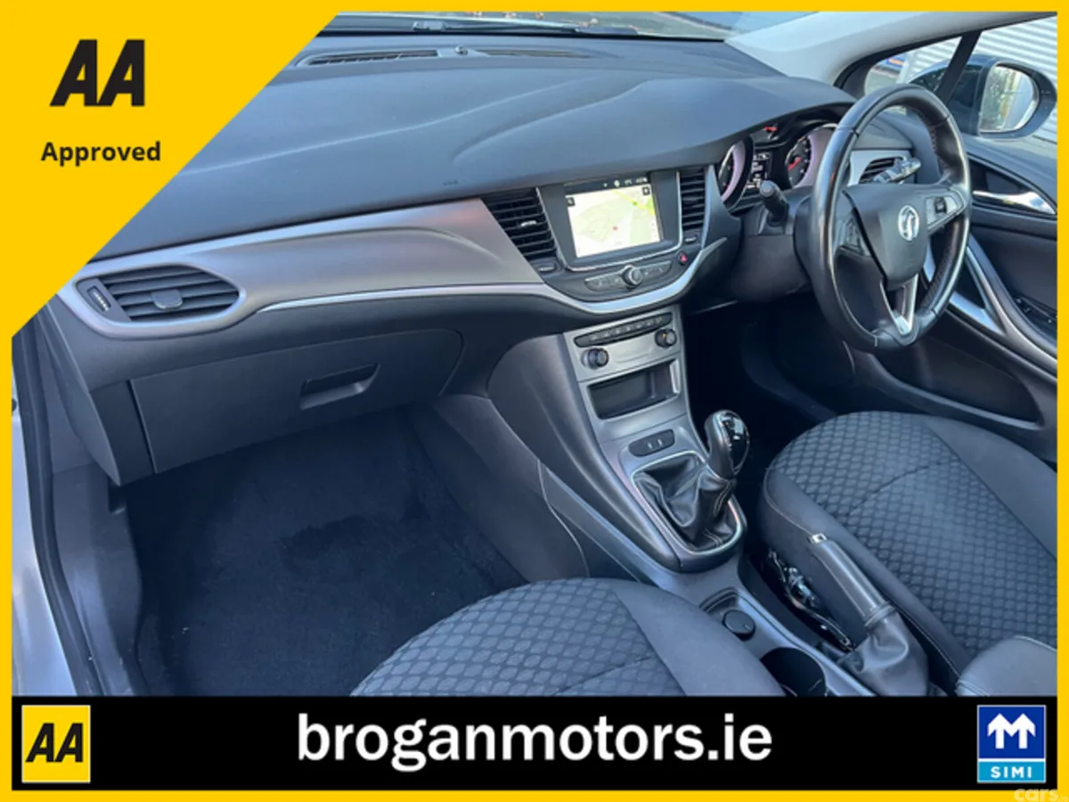 Opel Astra Hatchback, Diesel, 2021, Silver