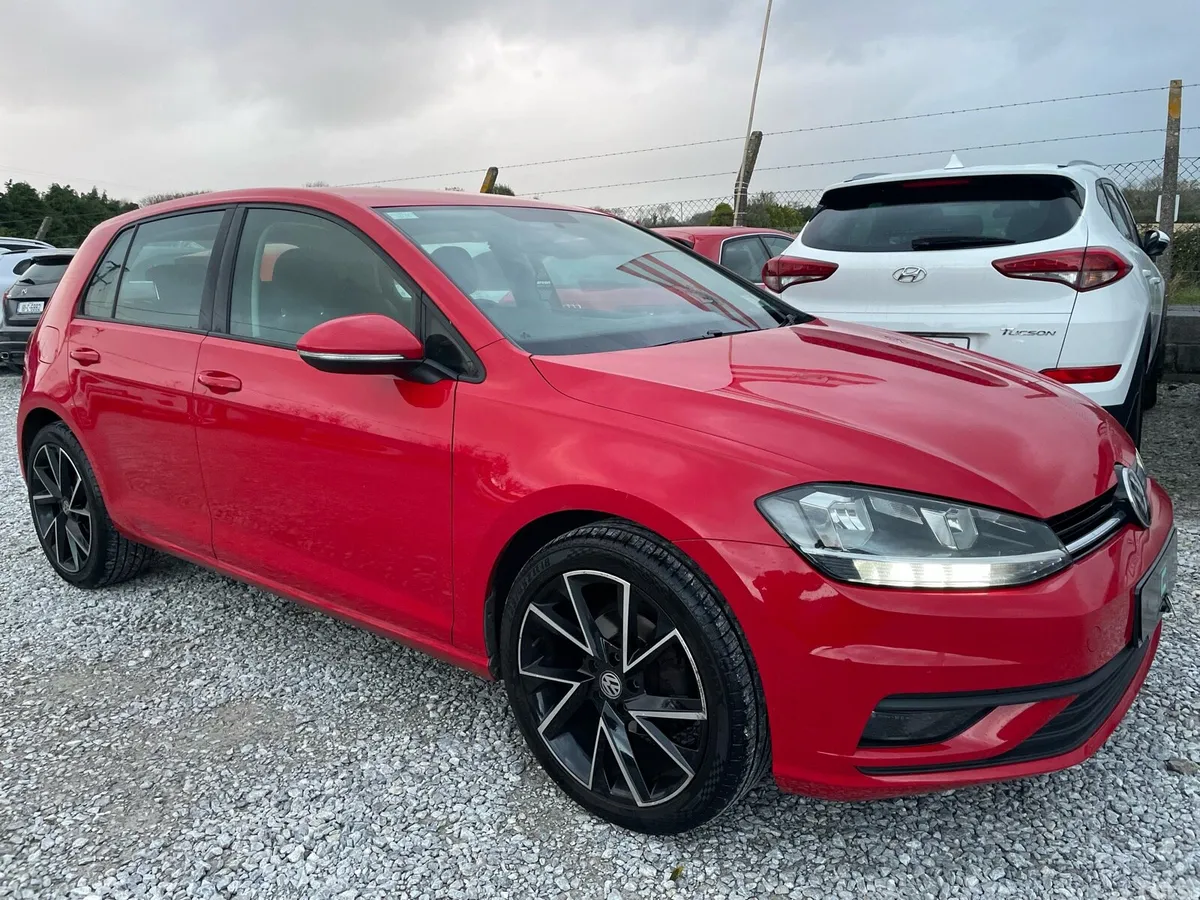 Volkswagen Golf Hatchback, Petrol, 2018, Red