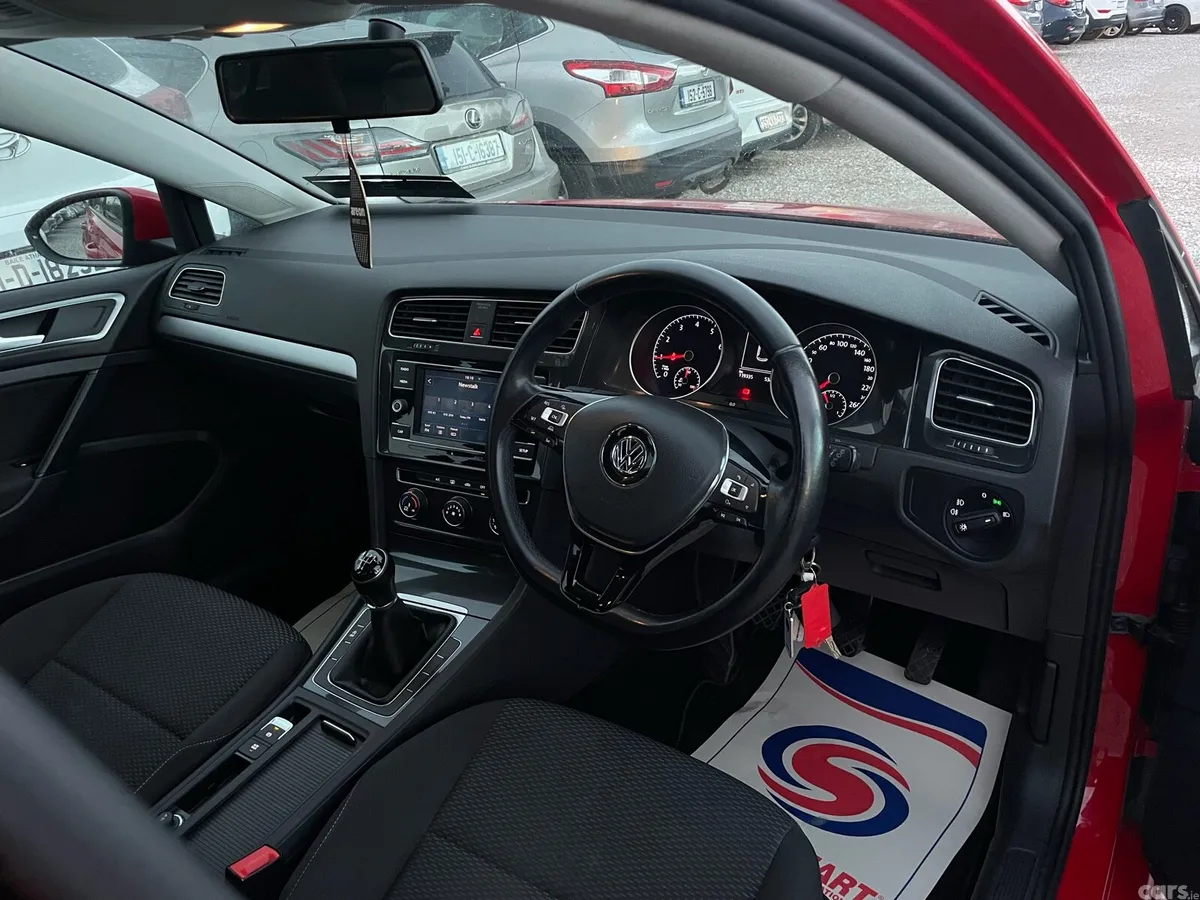 Volkswagen Golf Hatchback, Petrol, 2018, Red