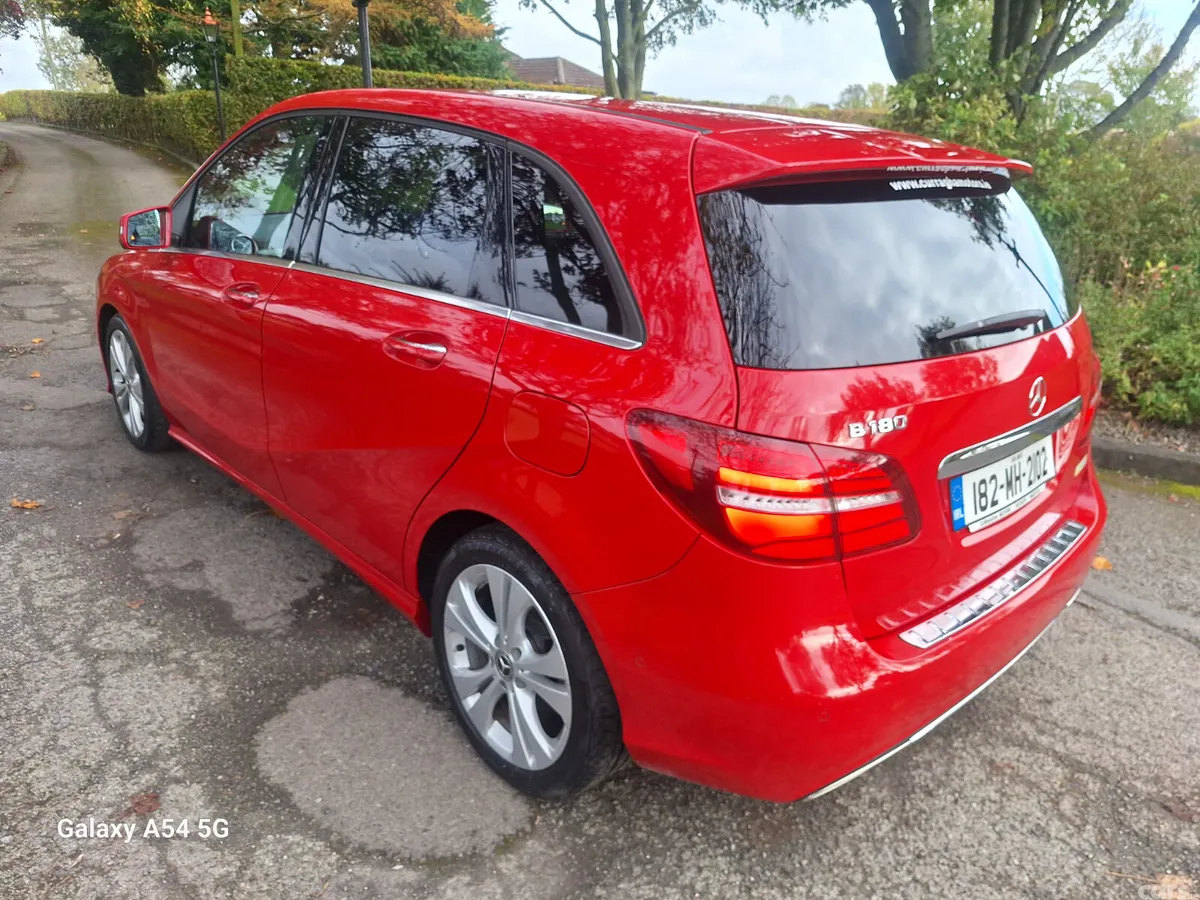 Mercedes-Benz B-Class Hatchback, Petrol, 2018, Red