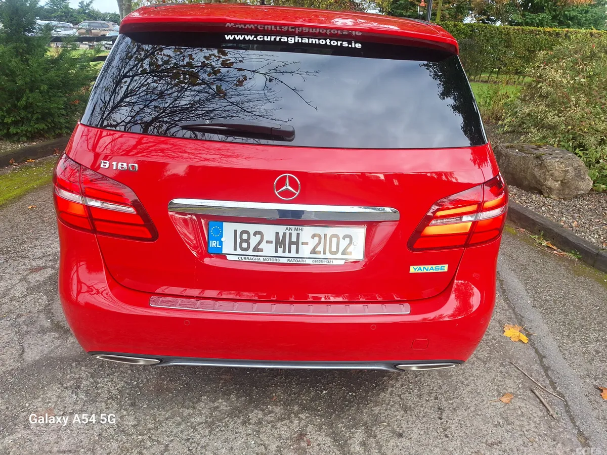 Mercedes-Benz B-Class Hatchback, Petrol, 2018, Red