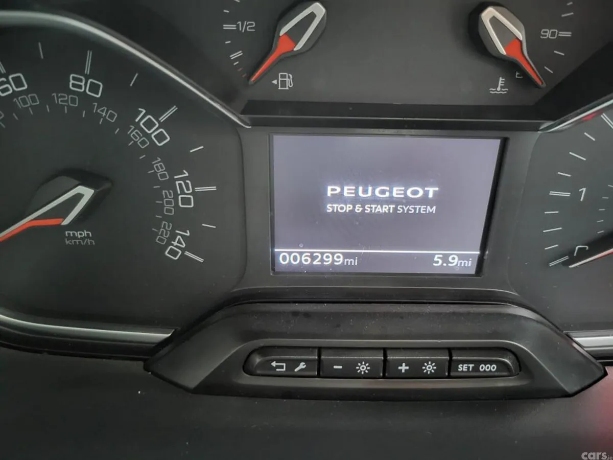 Peugeot Rifter MPV, Diesel, 2022, Grey
