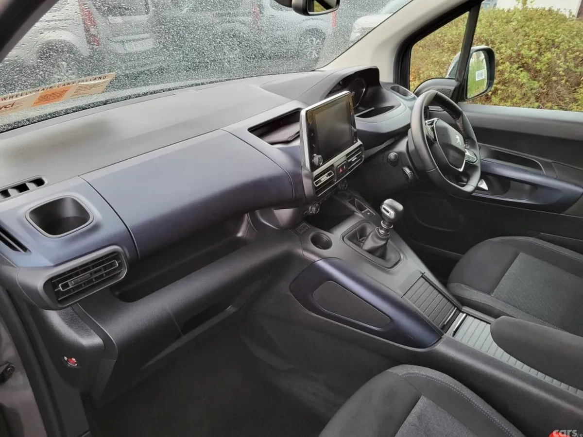 Peugeot Rifter MPV, Diesel, 2022, Grey