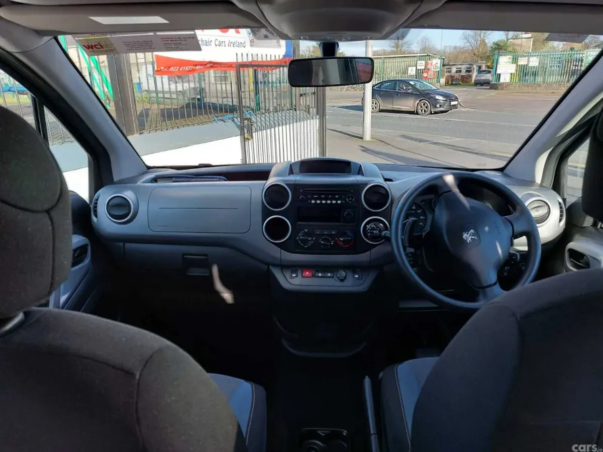 Peugeot Partner Tepee MPV, Diesel, 2018, Blue