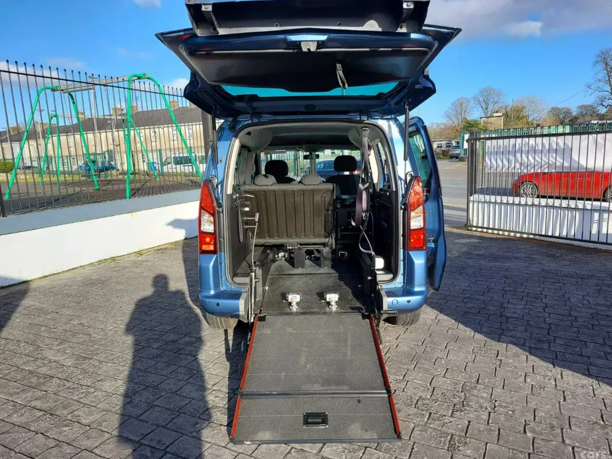 Peugeot Partner Tepee MPV, Diesel, 2018, Blue