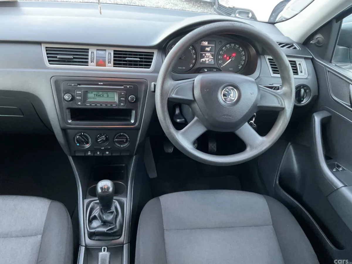 Skoda Rapid Saloon, Diesel, 2013, Blue
