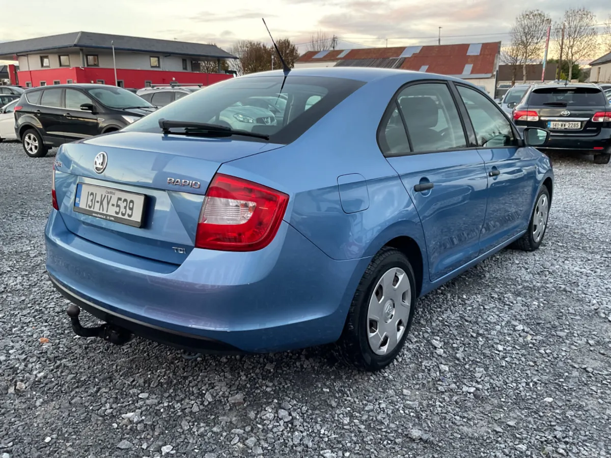 Skoda Rapid Saloon, Diesel, 2013, Blue