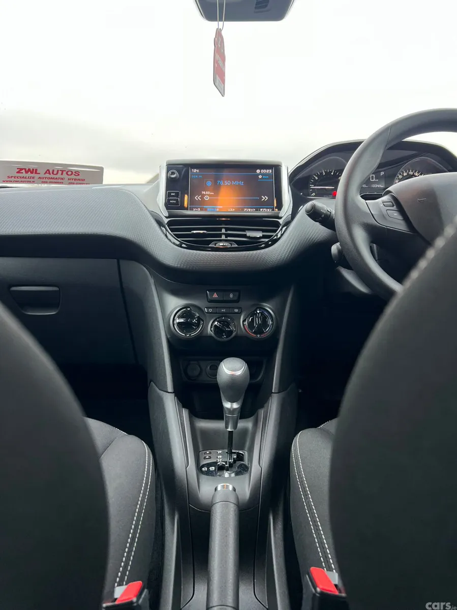 Peugeot 208 Hatchback, Petrol, 2018, Black