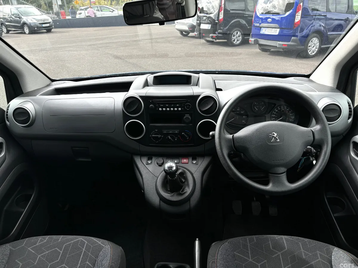Other Other MPV, Diesel, 2018, Blue
