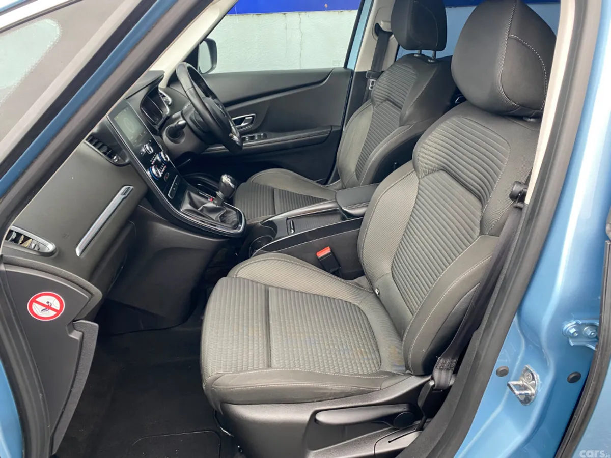 Renault Grand Scenic MPV, Petrol, 2020, Blue