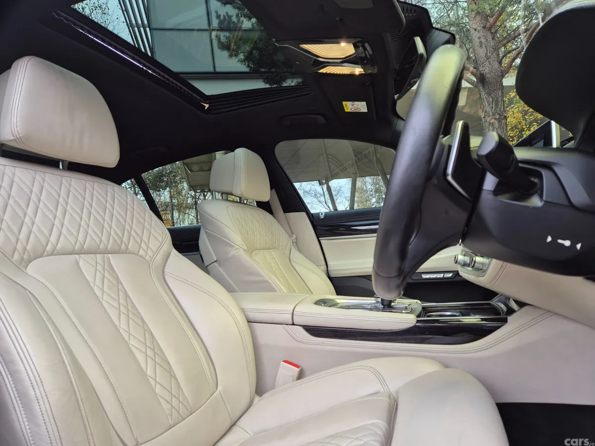 BMW 7-Series Saloon, Diesel, 2018, Black