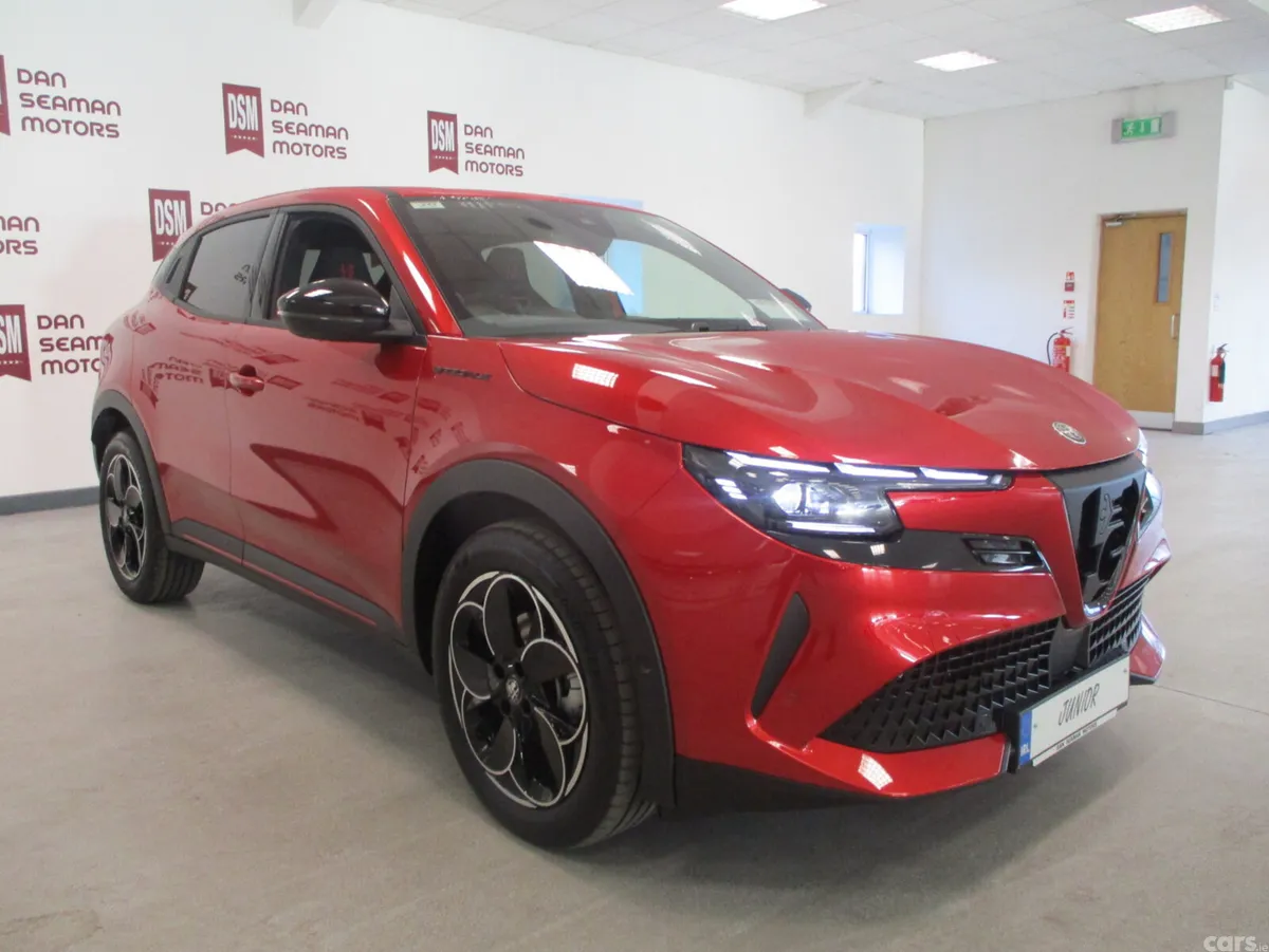 Alfa Romeo Junior SUV, Electric, 2026, Red