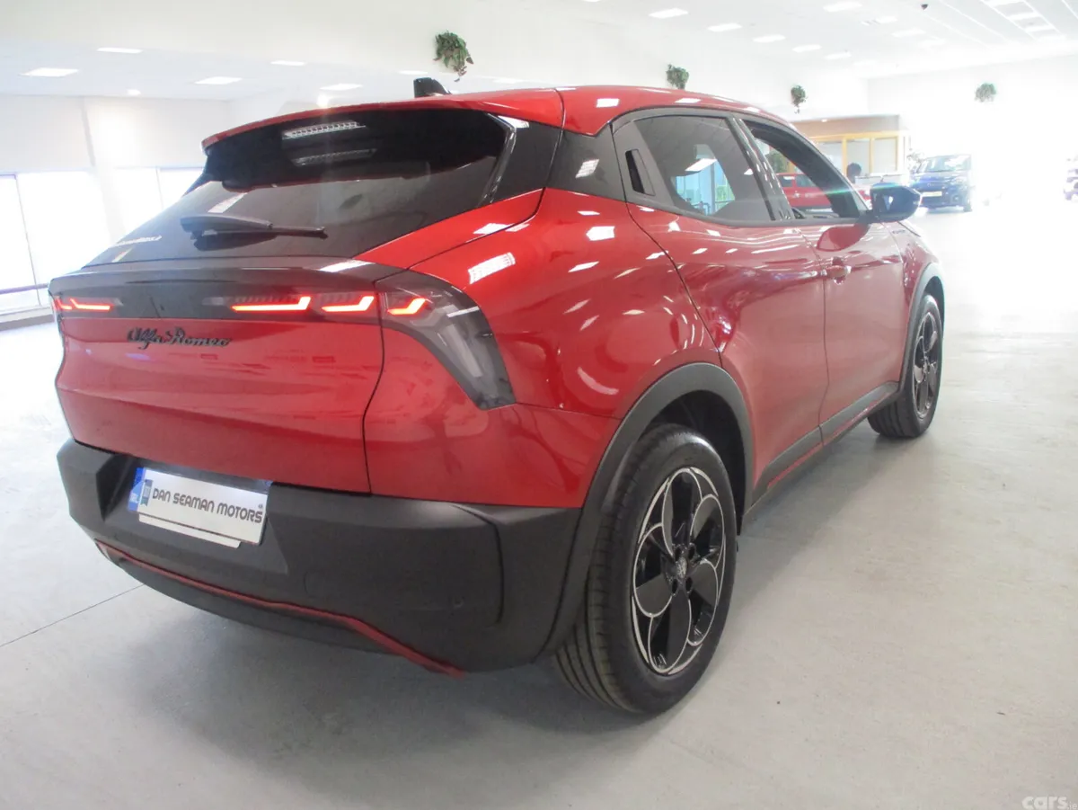 Alfa Romeo Junior SUV, Electric, 2026, Red